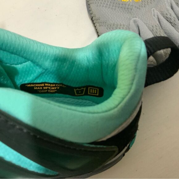 Vibram Five Fingers V-Train Cross Trainer Grey/Black/Aqua 18W6601 Wmn Size 7.5-8 - Picture 7 of 12